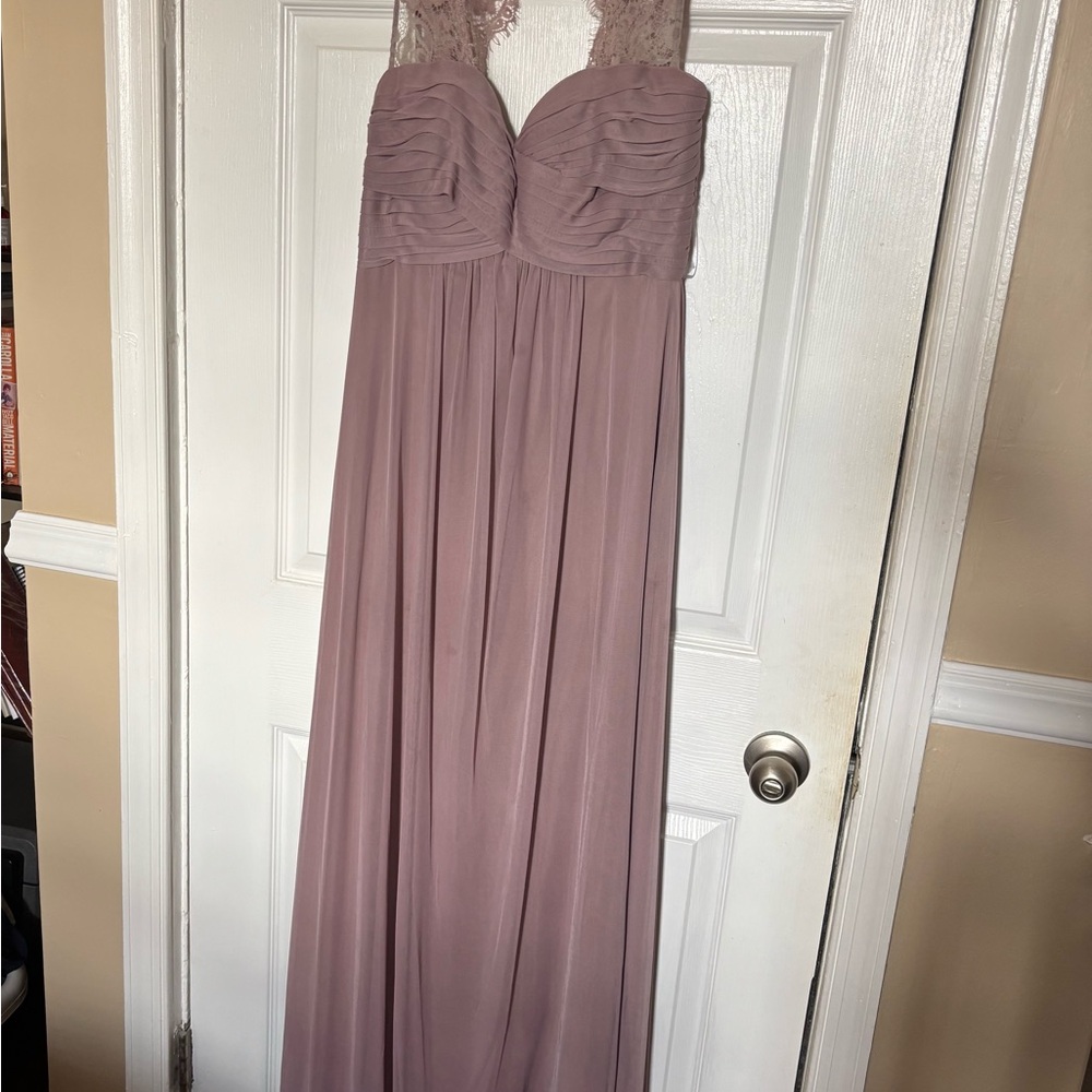 Elegant Mauve Lace Evening Gown